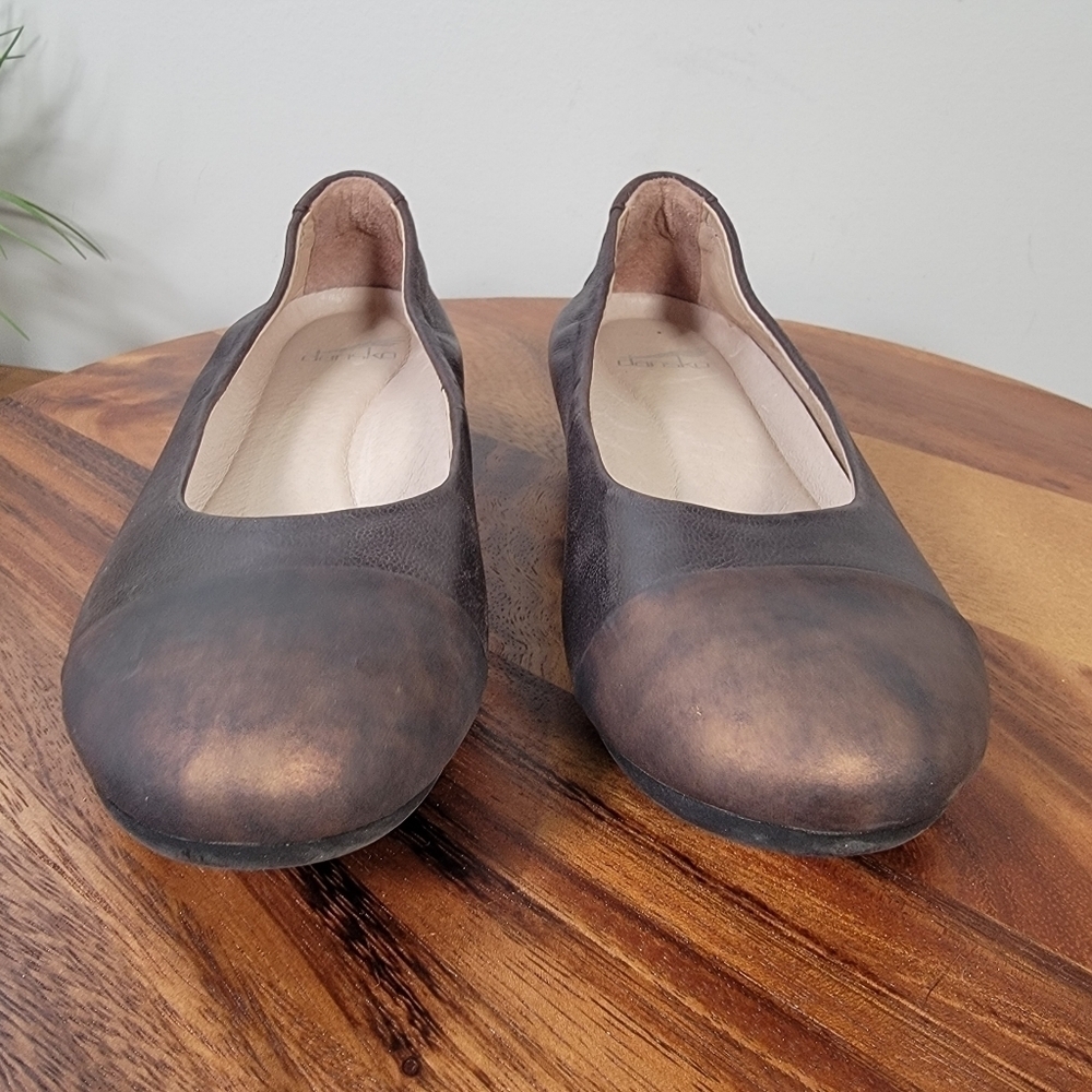 Dansko Lisanne Brown Leather Flats Burnished Bronze Toe Cap Size 37 - Picture 8 of 17